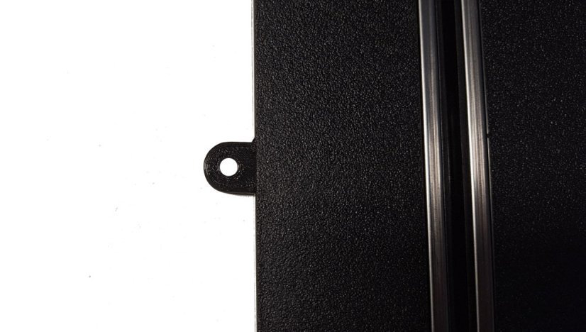 Příchytky k podložce