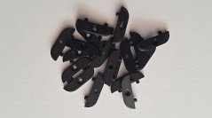 Příchytky k podložce Carrera GO