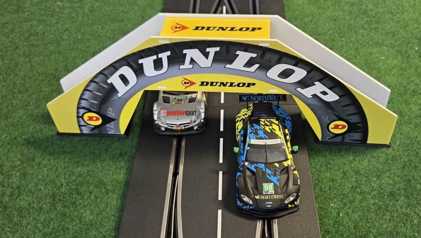 Most / přechod přes trať Dunlop pro autodráhu 1:32