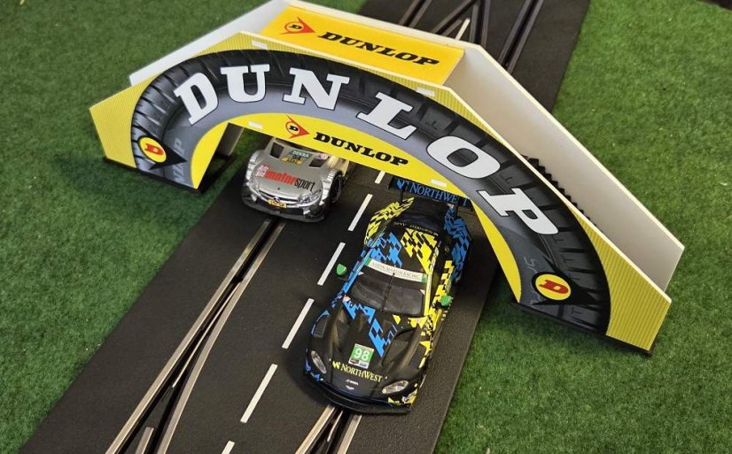 Most / přechod přes trať Dunlop pro autodráhu 1:32